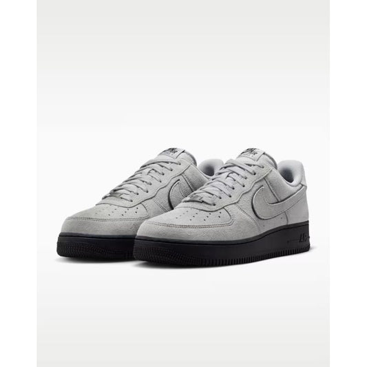 Nike Air Force 1 '07 LV8