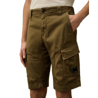 CP Company - Stretch Sateen Cargo Shorts in Ivy Green